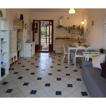 Hébergement de vacances Casa Elba Con Giardino