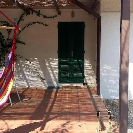펜션 Casa Elba Con Giardino 카폴리베리